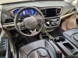 Used 2018 Chrysler Pacifica Touring-L Plus image 3