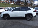 Used 2022 Toyota RAV4 XLE Premium image 5