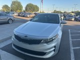 Used 2016 Kia Optima EX w/ Premium Package image 2