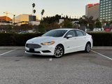 Used 2017 Ford Fusion SE image 2