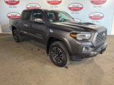 Used 2022 Toyota Tacoma TRD Sport image 3