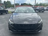Used 2022 Hyundai Elantra SE image 3