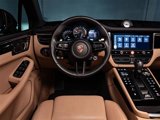 Used 2025 Porsche Macan Turbo image 5