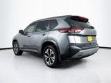 Used 2022 Nissan Rogue SV image 5
