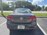 Used 2015 Volkswagen Eos Executive image 4