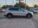Certified 2020 Volkswagen Tiguan SE image 3