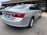 Used 2017 Chevrolet Malibu LT image 2
