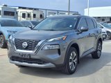 Used 2021 Nissan Rogue SV image 2