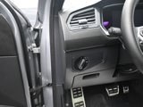 Used 2023 Volkswagen Tiguan SE R-Line image 3