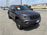 Used 2018 Jeep Grand Cherokee Trailhawk w/ Trailhawk Luxury Group image 2