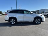 Used 2019 Toyota Highlander Limited image 2