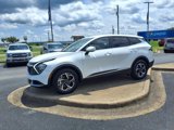 Used 2023 Kia Sportage LX image 3