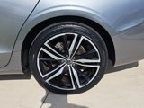 Used 2020 Volvo S60 T5 R-Design image 4