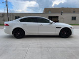 Used 2016 Jaguar XF Prestige image 4