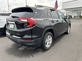Used 2022 GMC Terrain SLE w/ Driver Convenience Package image 5