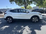 Used 2022 Nissan Rogue Sport SL w/ Premium Package image 4