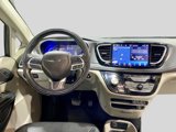 Used 2022 Chrysler Pacifica Touring-L w/ Uconnect Theater Family Group image 3