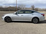 Used 2023 Nissan Altima 2.5 SV image 4