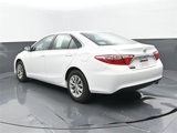 Used 2015 Toyota Camry LE image 3