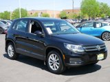 Used 2013 Volkswagen Tiguan S image 2