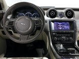 Used 2013 Jaguar XJ image 4