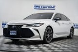 Used 2019 Toyota Avalon Touring image 3