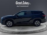 Used 2021 Toyota Highlander XLE image 2