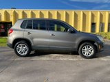 Used 2010 Volkswagen Tiguan SEL image 6