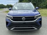 Used 2022 Volkswagen Taos SE image 2