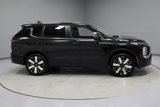New 2025 Mitsubishi Outlander SE image 3