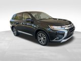 Used 2018 Mitsubishi Outlander SE image 2