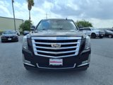 Used 2016 Cadillac Escalade Luxury image 3