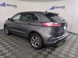 Used 2022 Ford Edge SEL w/ Convenience Package image 3