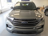 Used 2020 Ford Explorer XLT w/ Equipment Group 202A image 2