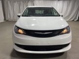 Used 2023 Chrysler Voyager LX image 2