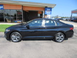Used 2024 Volkswagen Jetta SE image 2