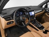 Certified 2025 Porsche Macan image 4