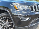 Used 2020 Jeep Grand Cherokee Limited w/ Luxury Group II image 4