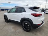 Used 2022 Chevrolet TrailBlazer LT w/ Convenience Package image 2