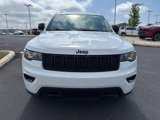 Used 2020 Jeep Grand Cherokee Laredo image 2