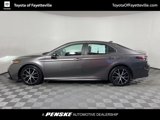 Used 2022 Toyota Camry SE image 2