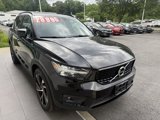 Used 2021 Volvo XC40 T5 R-Design w/ Climate Package image 5