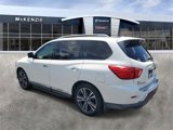 Used 2017 Nissan Pathfinder Platinum image 3