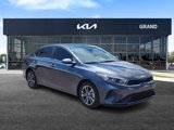 Used 2023 Kia Forte LXS w/ LXS Technology Package image 2