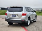 Used 2013 Toyota Highlander FWD image 3