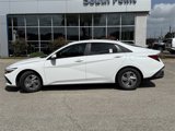 New 2025 Hyundai Elantra SE image 4