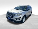 Used 2017 Ford Explorer XLT w/ Equipment Group 202A image 5