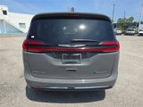 Used 2022 Chrysler Pacifica Touring-L w/ Uconnect Theater Family Group image 5