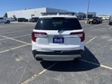 Used 2022 GMC Acadia SLE w/ Driver Convenience Package image 6