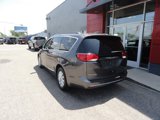 Used 2017 Chrysler Pacifica Touring-L image 3